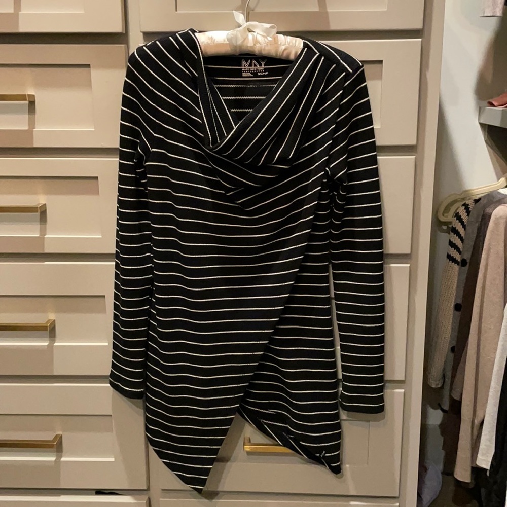 Super cute, flattering, asymmetrical top